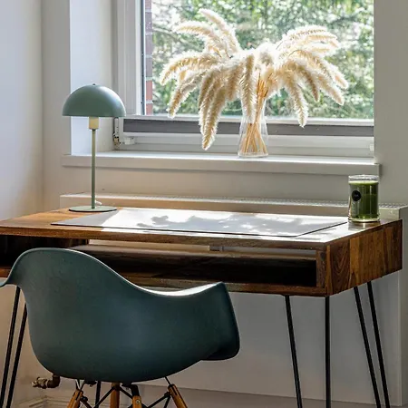 Apartment Have-a-nice-stay - Nahe Bahnhof - 20 Minuten Nach Hamburg - Trotzdem Ruhig Gelegen - 6 Minuten Zu Fuss Ins Zentrum - Modern Eingerichtet *